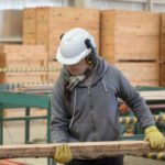 El empleo formal y los salarios reflejan la evolución del mercado laboral argentino.
