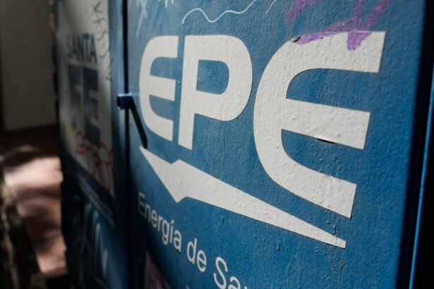 La Empresa Provincial de la Energía (EPE) es la encargada de la distribución del servicio eléctrico en Santa Fe.