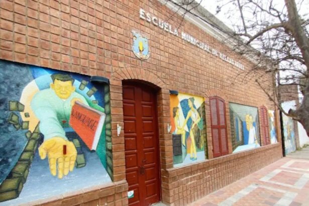 Escuela Municipal de Bellas Artes “Ángel O. Pedrazzolli” de San Justo, donde se dictará la Tecnicatura en Diseño Gráfico.
