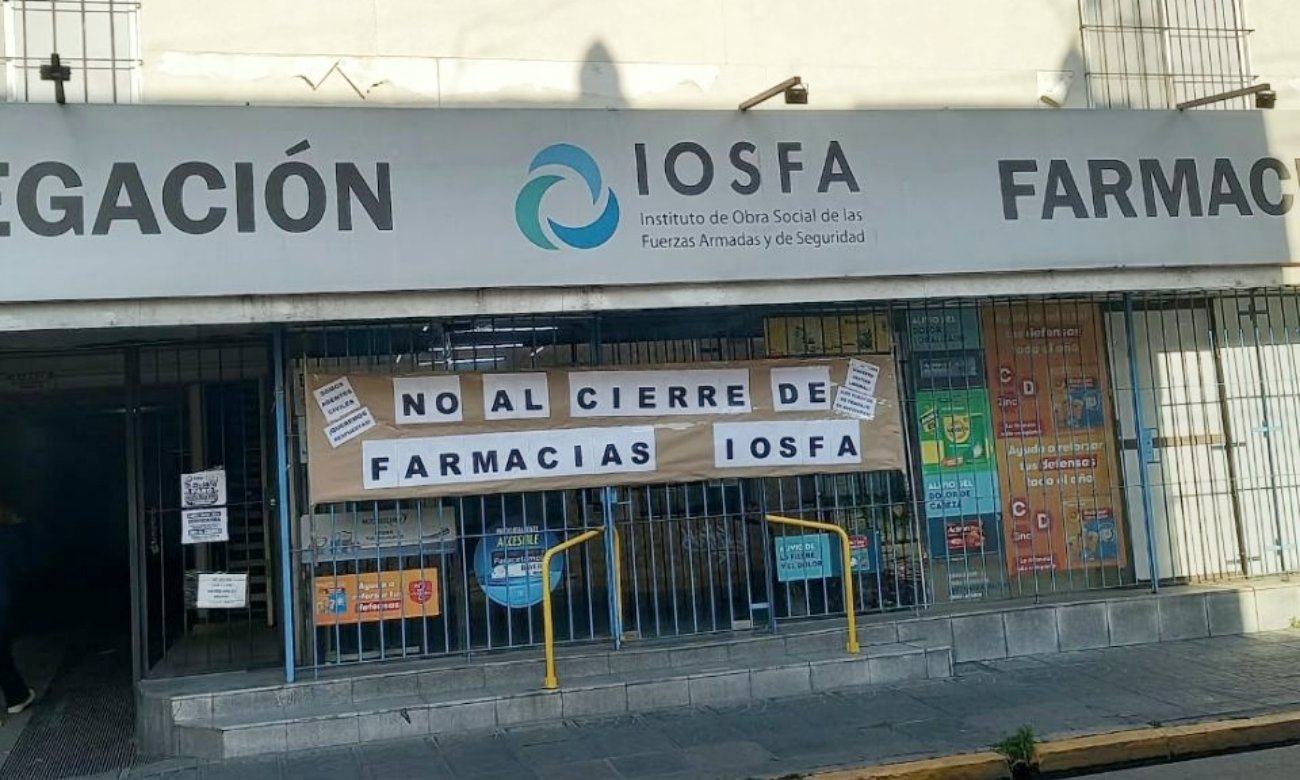 Farmacia de IOSFA ubicada en la intersección de San Jerónimo y Primera Junta, en la ciudad de Santa Fe. Foto: gentileza.