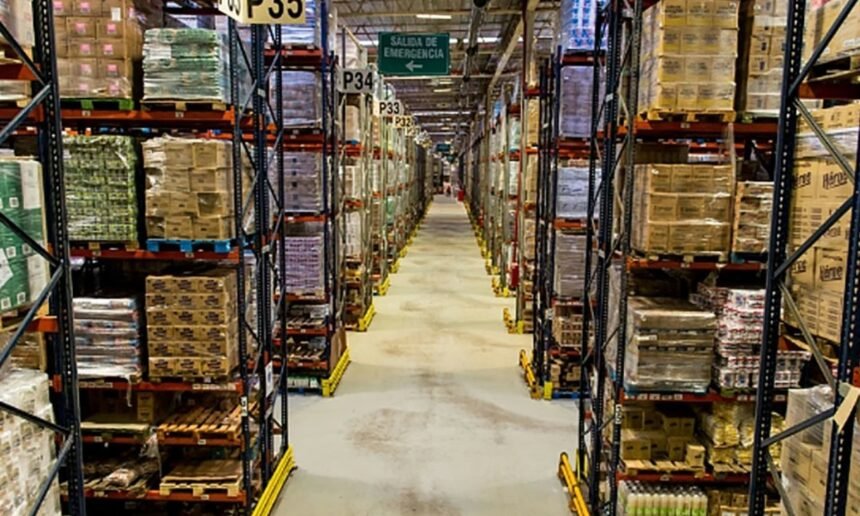 Un supermercado mayorista ofrece una referencia sobre la comercialización de productos y la evolución de los precios en el mercado interno. Foto de archivo.