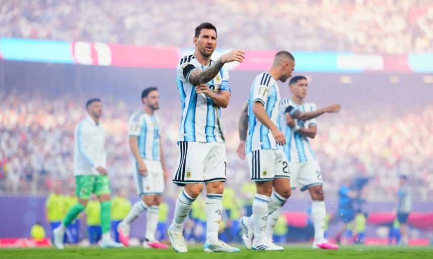 Lionel Messi, capitán de la Selección Argentina, durante una presentación con la camiseta albiceleste. Foto: archivo.