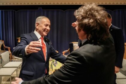 Javier Milei, presidente de la Argentina, y Benjamin Netanyahu, primer ministro de Israel, en una imagen de archivo.