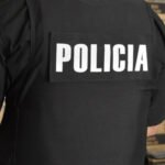 Un agente de la Policía de Santa Fe durante tareas de prevención y seguridad. Foto de archivo.