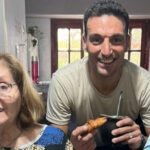 Lionel Scaloni junto a su madre, Eulalia Marzetti, en una imagen tomada en Pujato, localidad santafesina donde vivía la familia. Foto de archivo.