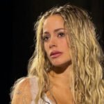Tini Stoessel durante una presentación en vivo.