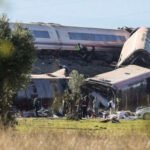 Trenes de pasajeros en España. Las autoridades investigan las causas del accidente ferroviario ocurrido en la provincia de Toledo.