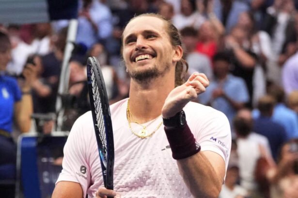 Alexander Zverev durante una competencia del circuito profesional de tenis. Foto de archivo.